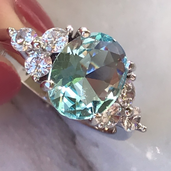 Sterling Silver oval Blue topaz engagement ring - Picture 6 of 9